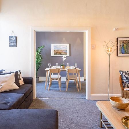 Cozy Coastal Getaway Apartment North Shields Bagian luar foto