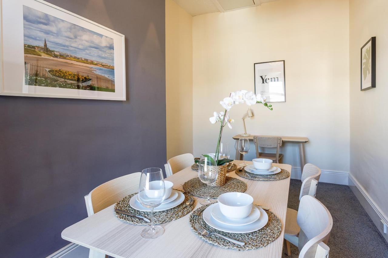 Cozy Coastal Getaway Apartment North Shields Bagian luar foto