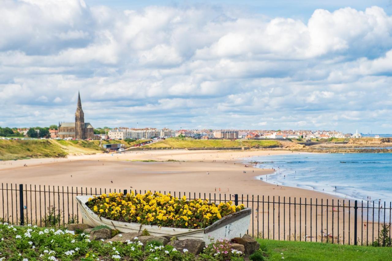 Cozy Coastal Getaway Apartment North Shields Bagian luar foto